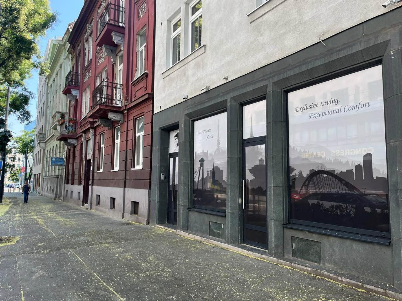 Leo Apartment Suite & Private Spa Zone - Old City 브라티슬라바 외부 사진
